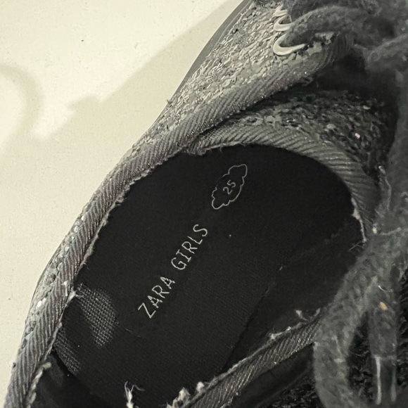 Zara girls sparkle shoes - Picture 4 of 4